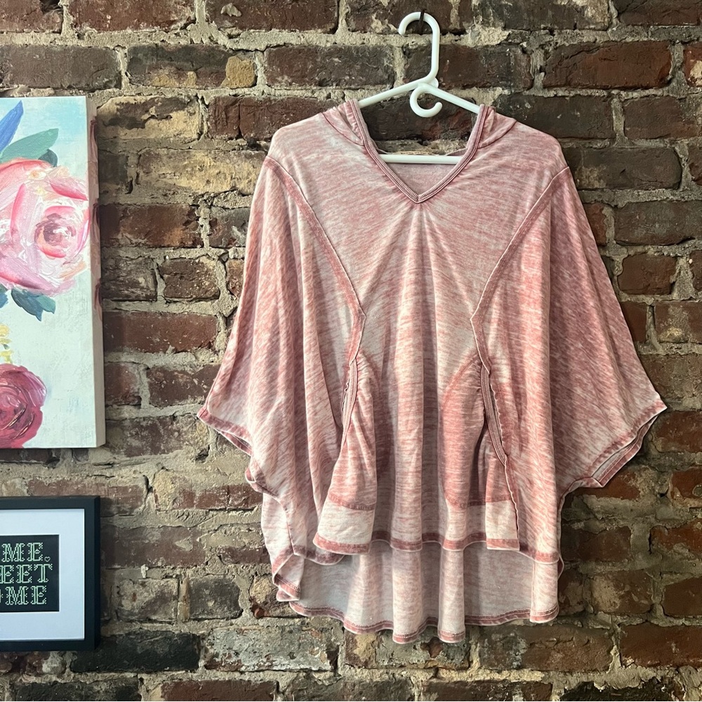 Lightweight Pink Heathered V-Neck Poncho Top - Picture 2 of 4